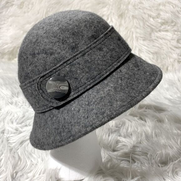 WOOL Felt hat one button detail gray like new - Picture 9 of 9